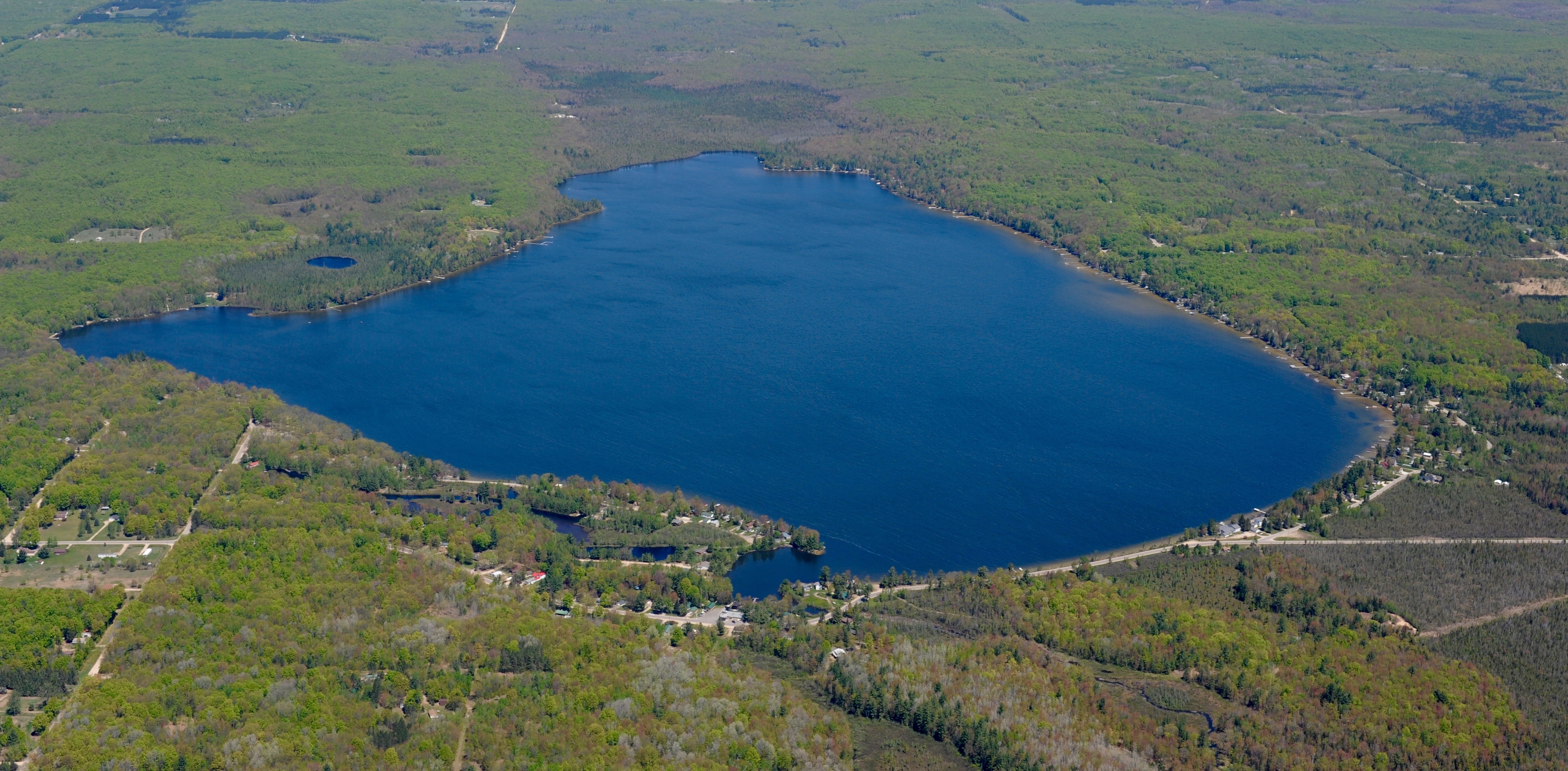 Counties » Grand Traverse » Fife Lake 7549 Anderson Aerial Photography