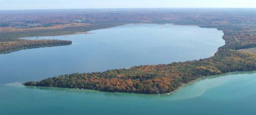 Skegamog Lake W-E Pano Smith