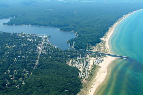 Pentwater Harbor N-S Bell